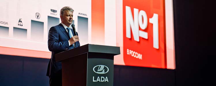 Максим Соколов